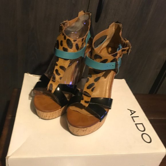 Platform Wedge Sandal - Picture 1 of 3